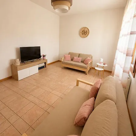 Апартаменты Sunny Flat Comfort & Relax